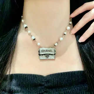 Chanel vintage necklace