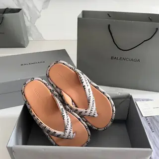 Balenciaga 2023/SS new autumn and winter new product Teddy fur thick-soled slippers