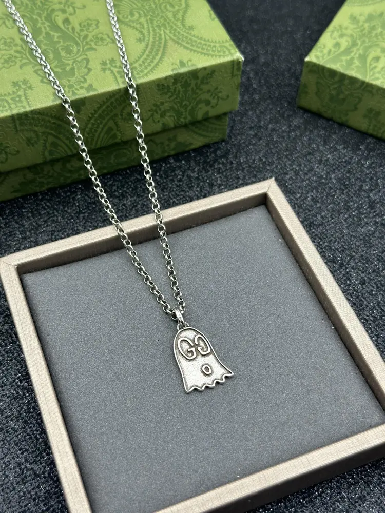 Gucci necklace