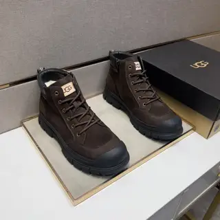 UGG men’s casual snow boots