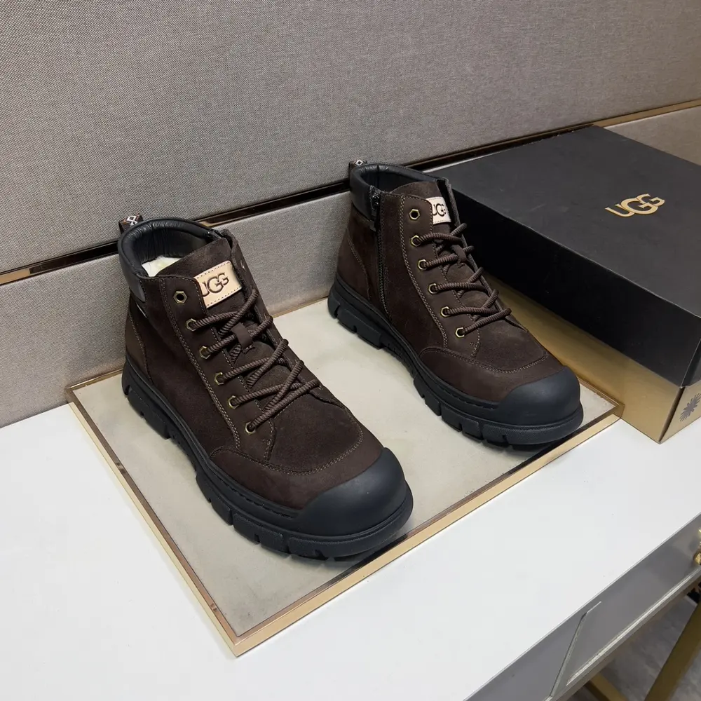 UGG men’s casual snow boots