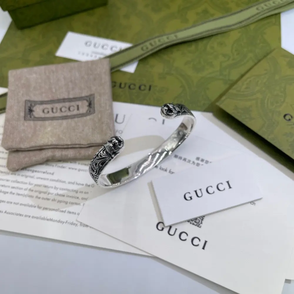 GUCCI tiger head silver bracelet