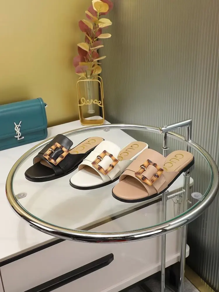 Gucci slippers