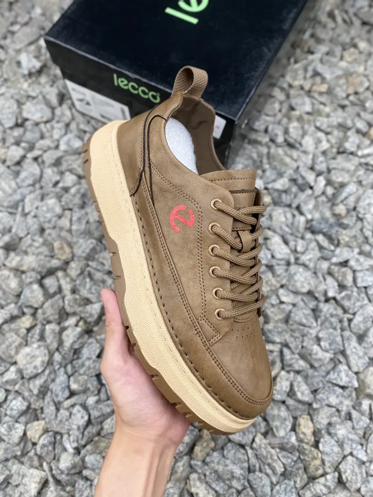 ECCO sports running shoes/casual shoes