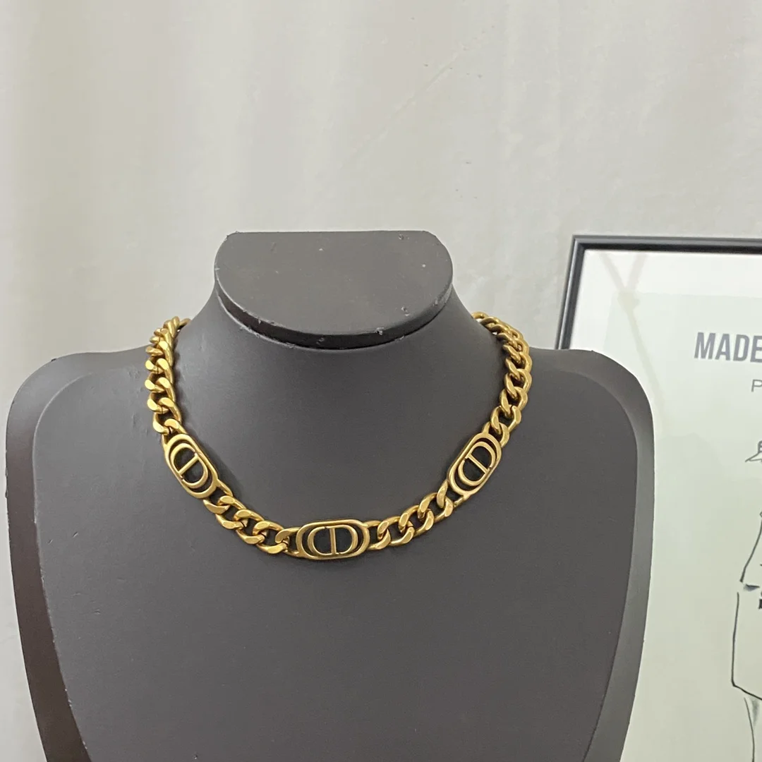 Dior A very popular necklace