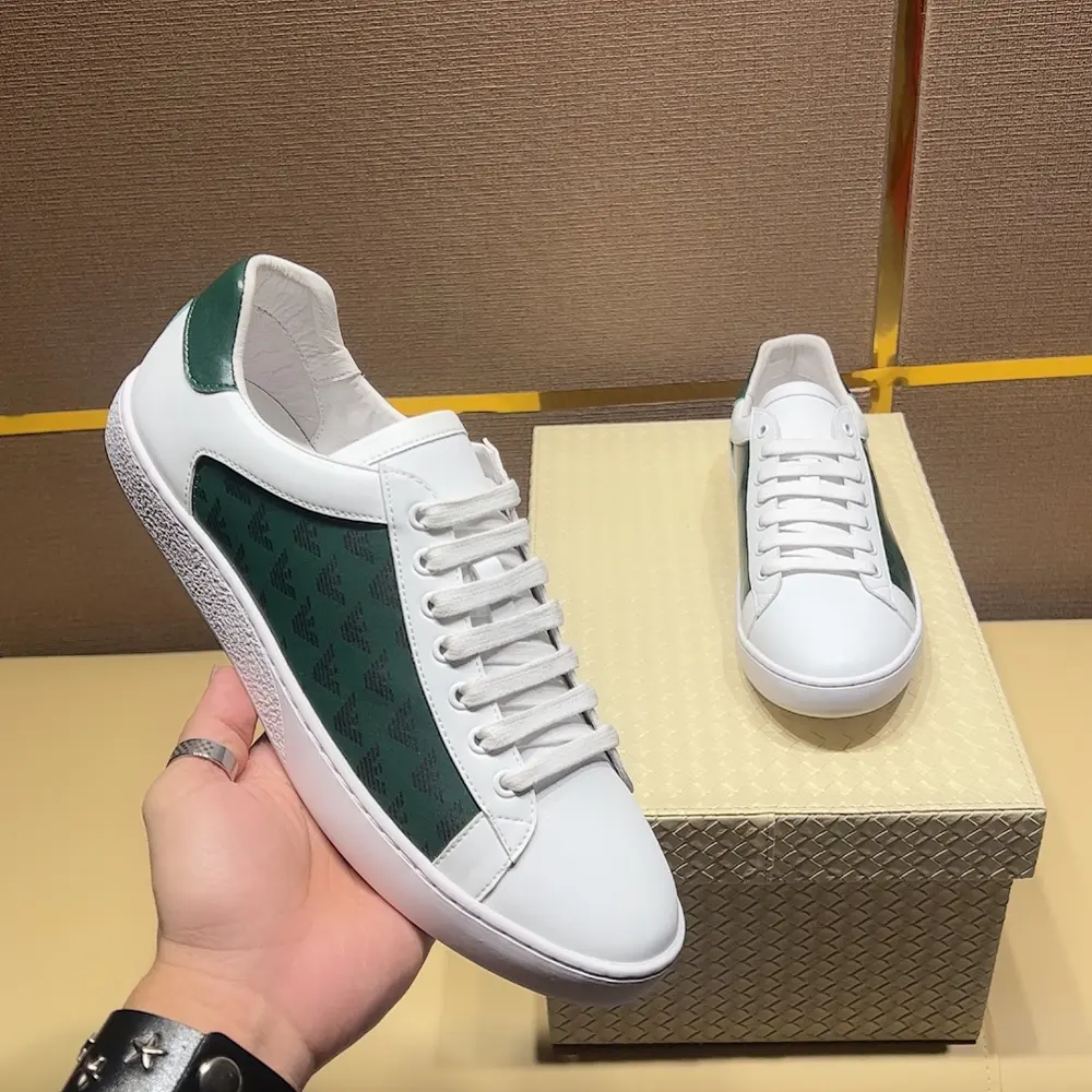 Armani 2024 new models are carefully crafted and set off the whole scene