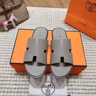 Hermès Colorblocked Hermès leather fabric