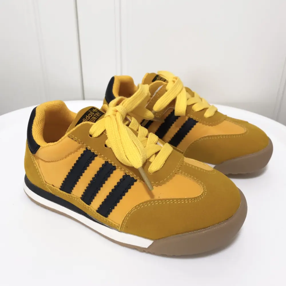 adidas retro versatile and comfortable casual running shoes