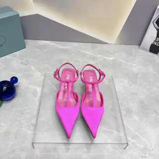 Prada’s latest spring and summer catwalk hot-selling sandal series