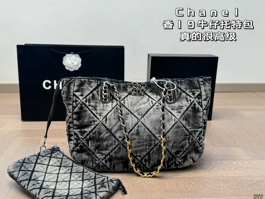 Chanel 19