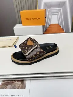 Louis Vuitton Spring and Summer New Slippers