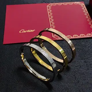 Cartier narrow version medium bracelet Imported precision color preservation 18k High-end