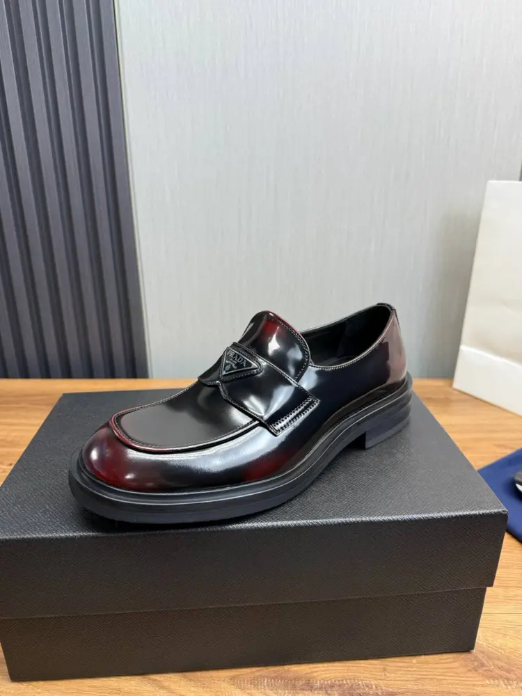 Prada men’s casual leather shoes