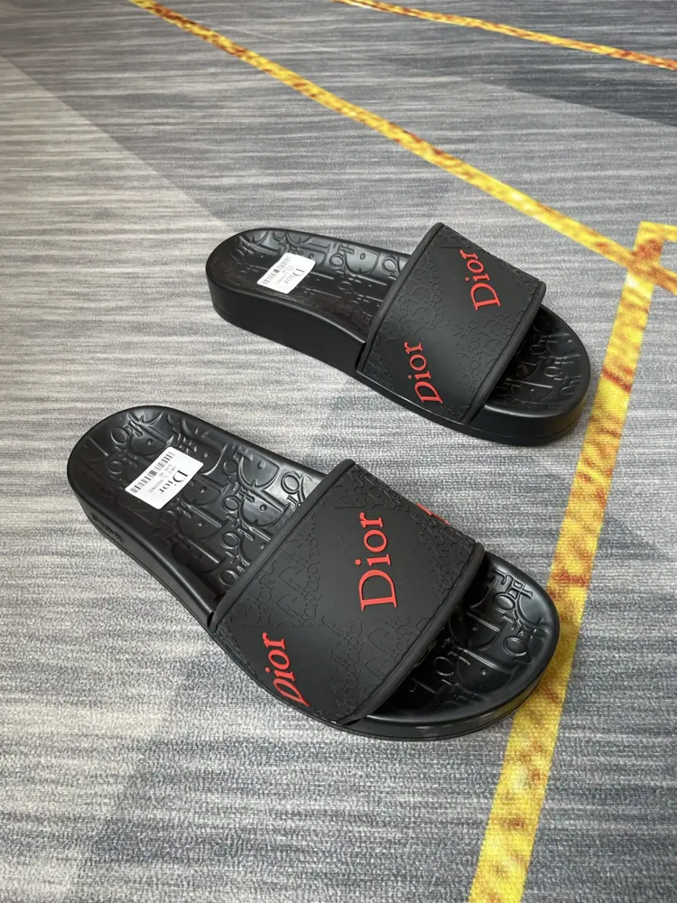 Dior’s new products are a hit in the Year of the Snake