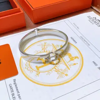 Hermès bracelet It really tests the craftsmanship of the master. To ensure the details are