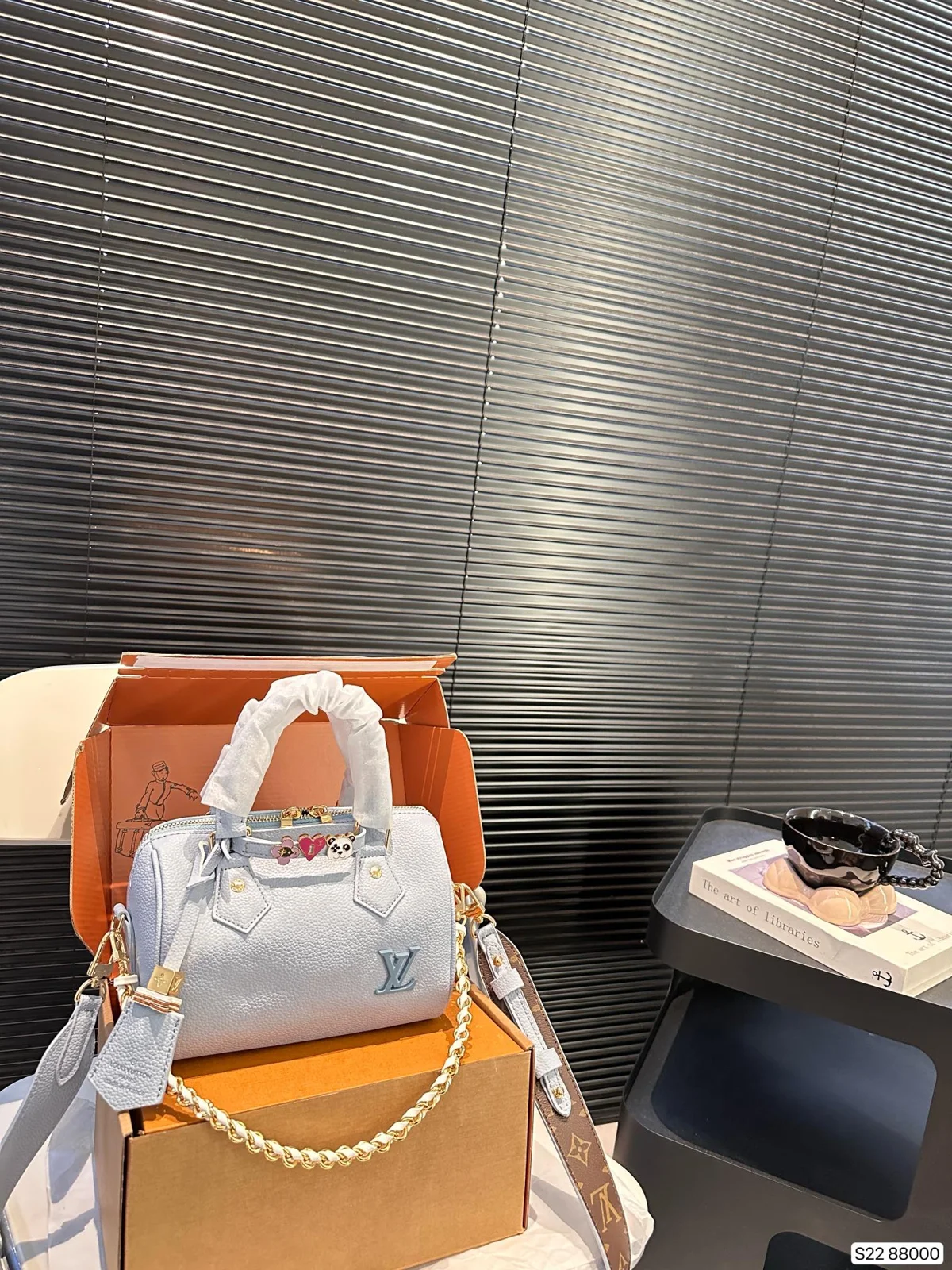 Louis Vuitton Speedy