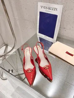 Valentino 2024SS Spring/Summer new VT metal V-buckle hollow pointed toe shoes