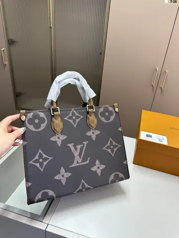 Louis Vuitton OnTheGo