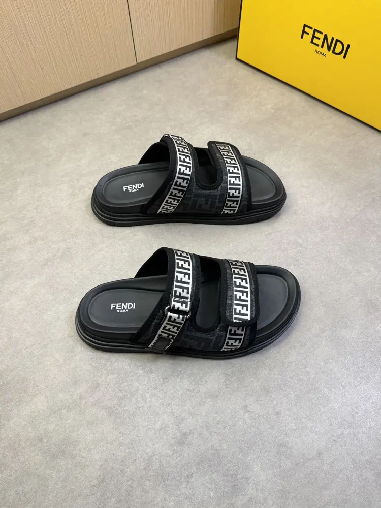 Fendi casual sandals