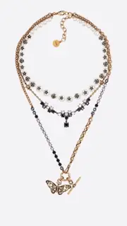 Dior pearl necklace