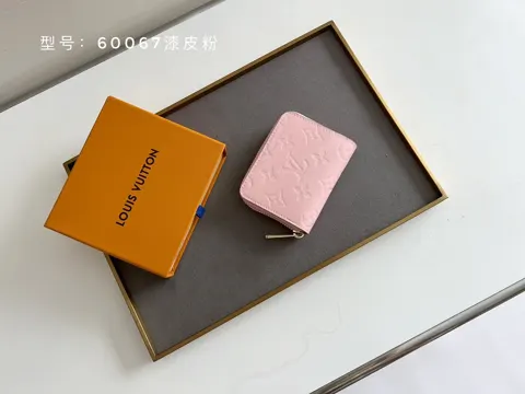 Louis Vuitton Wallet M60067