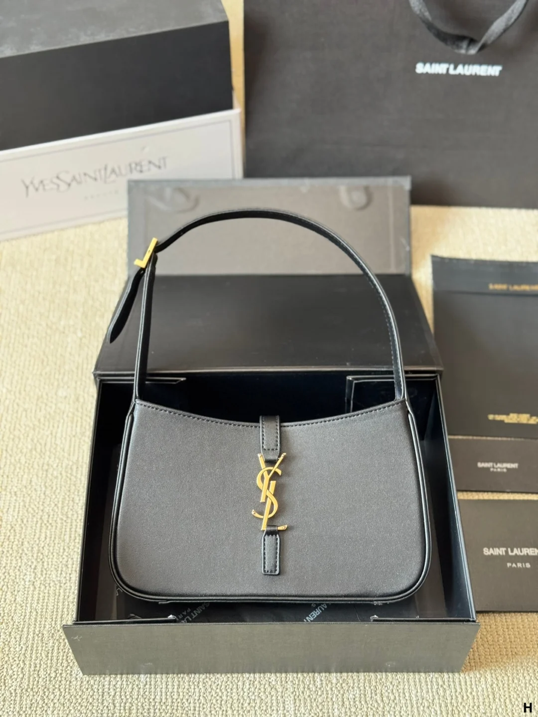Yves Saint Laurent Bag