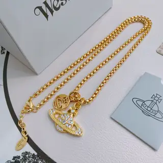 Vivienne Westwood Classic Large Saturn Necklace