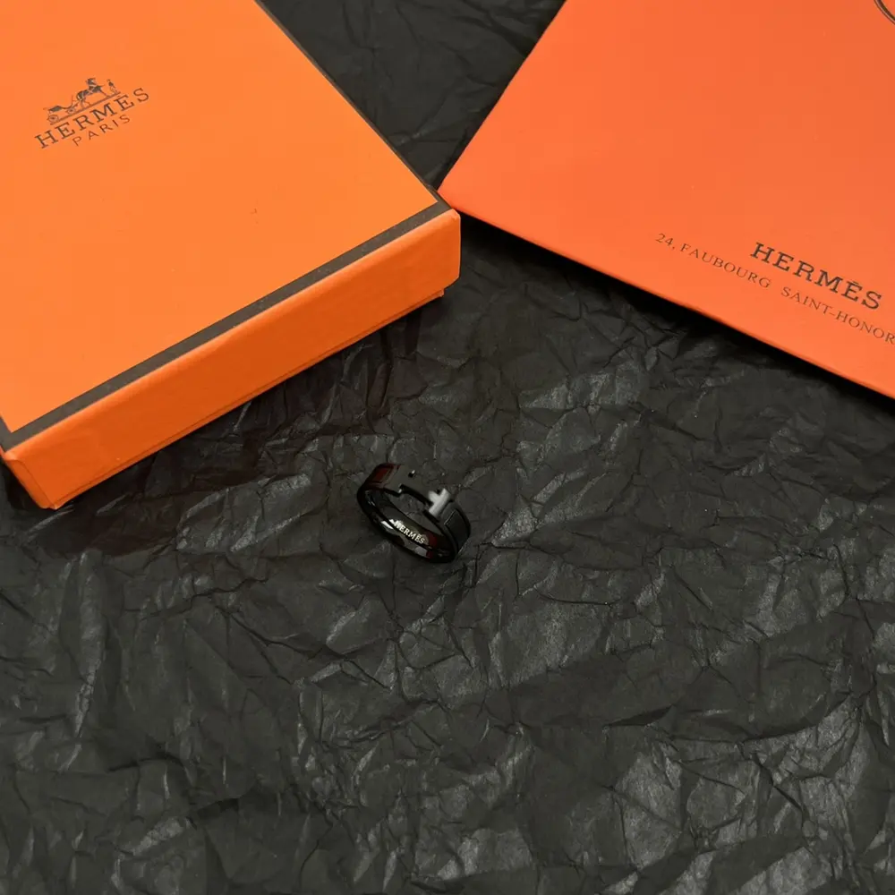 HERMES Black Warrior Ring The design is very exquisite