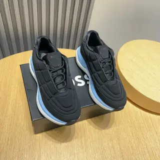 Boss’s new men’s sports shoes are designed with luxury and high-end design. The upper