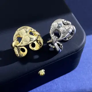 Gucci English letters European and American fashion smooth three pig nose shape open ring
