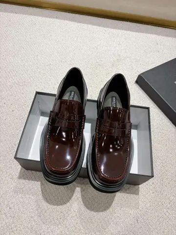 Dolce & Gabbana boutique casual leather shoes