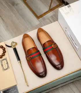 Gucci formal shoes Italy Imported cowhide + top imported water-dyed cowhide lining Finely