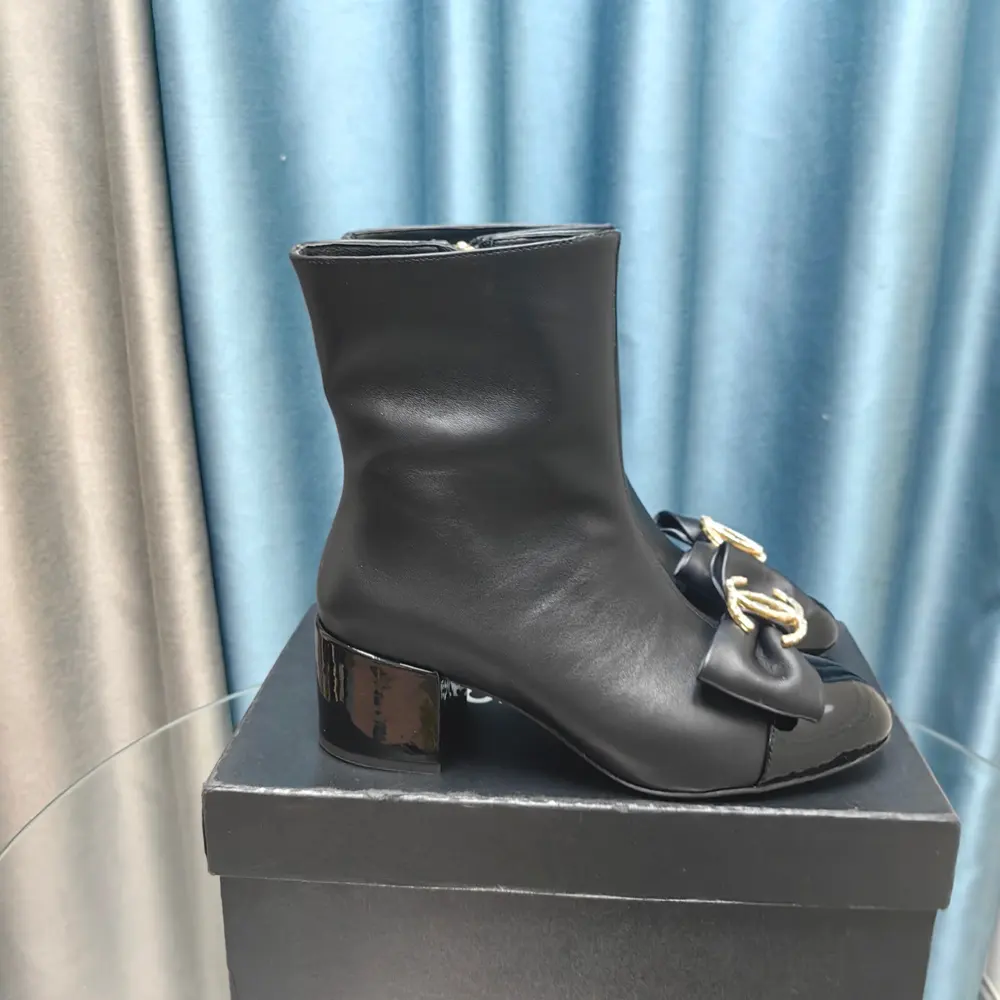 Chanel Autumn and Winter Bow Double C Chunky Heeled Short Boots~