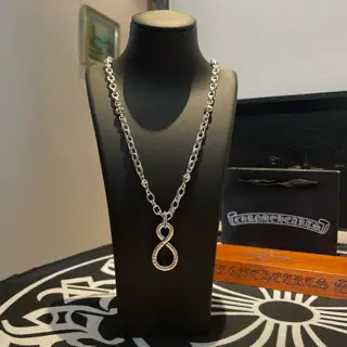 Chrome Hearts Classic Retro Multi-element Letter Necklace 8-shaped Pendant