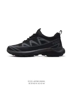 ECCO men’s outdoor sneakers