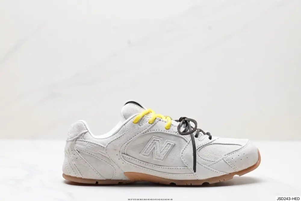 New Balance Maillard color matching creates a new cross-border cooperation