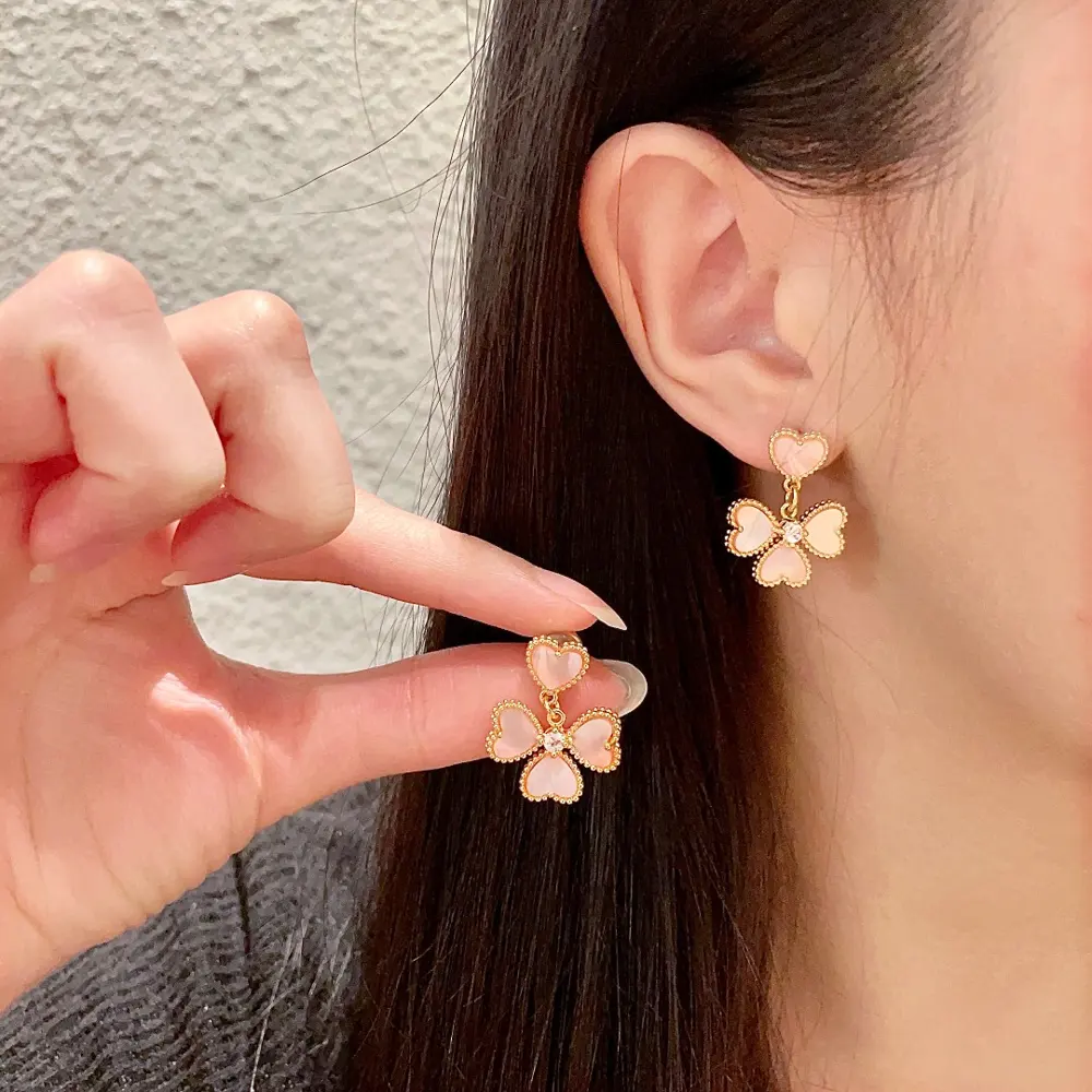 Van Cleef & Arpels Four-leaf Clover Earrings