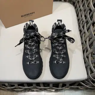 BURBERRY’s new Scoot hiking shoes | This hiking boot-inspired shoe features a pull tab and