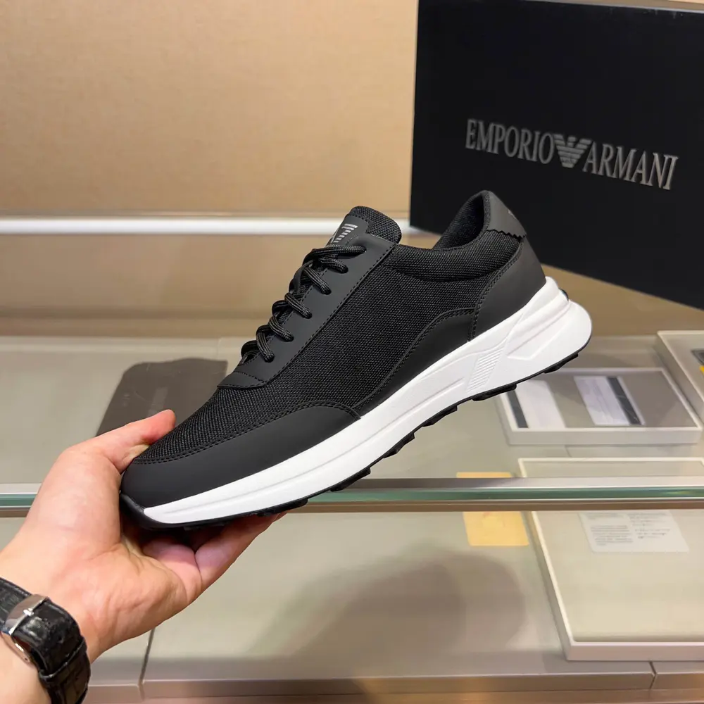 Armani original counter trendy shoes The upper