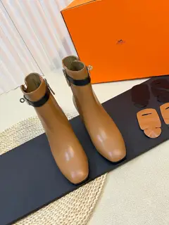Top quality Hermes classic Kelly buckle short boots