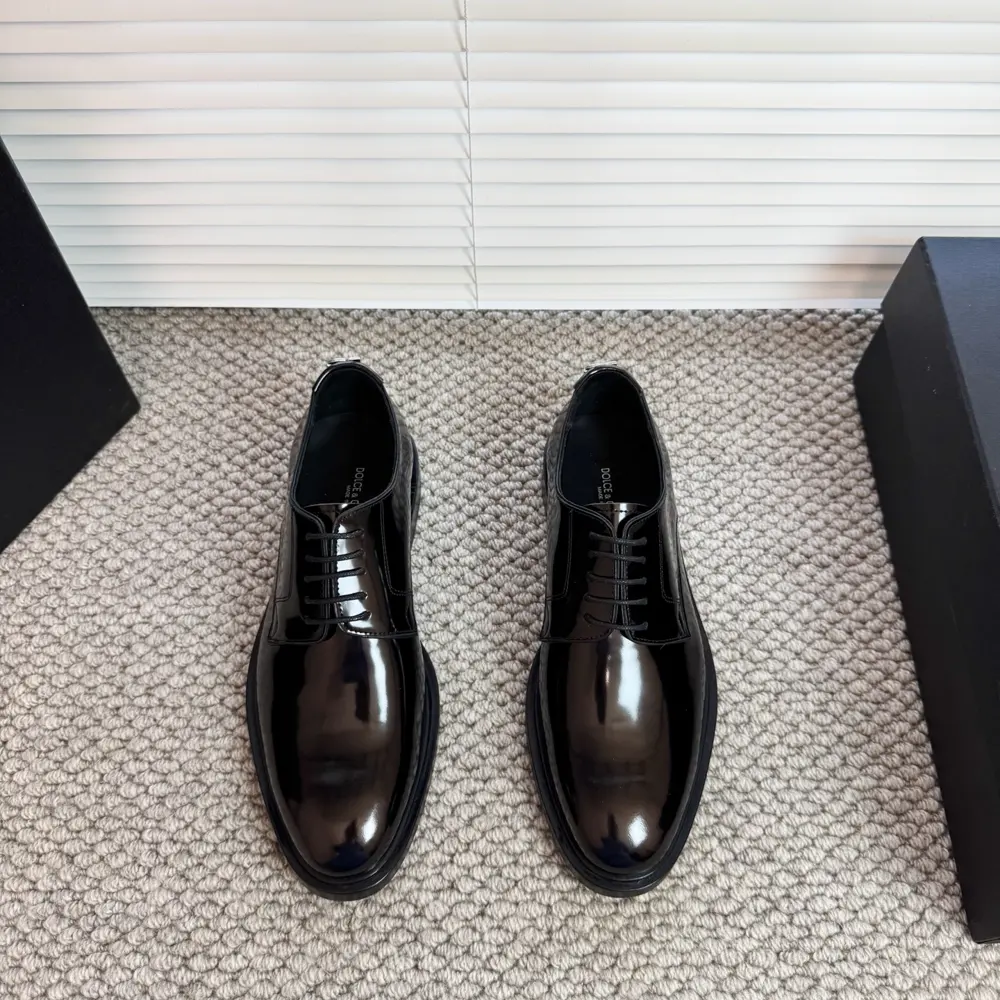 Dolce & Gabbana leather carved men’s casual leather shoes|Decorated with DG hardware