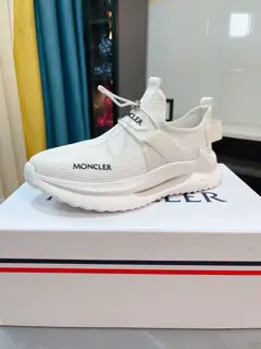 Moncler sneakers Material: custom calfskin mesh breathable lining leather insole original