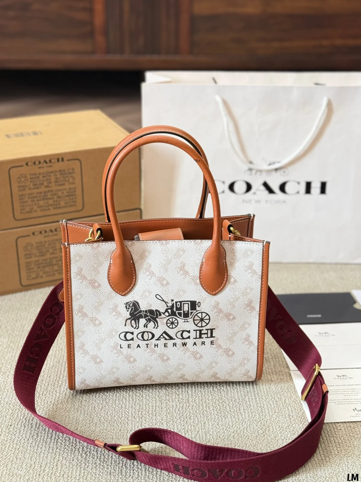 COACH Tote