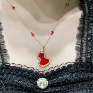 Qeelin Kirin Mini 8 Gourd Diamond Necklace Super cute style (removable pendant) V gold