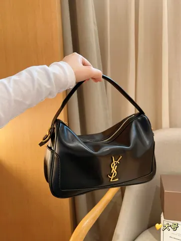 Yves Saint Laurent Bag