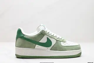 NIKE AIR FORCE 1’07 Sneakers FF7795-111