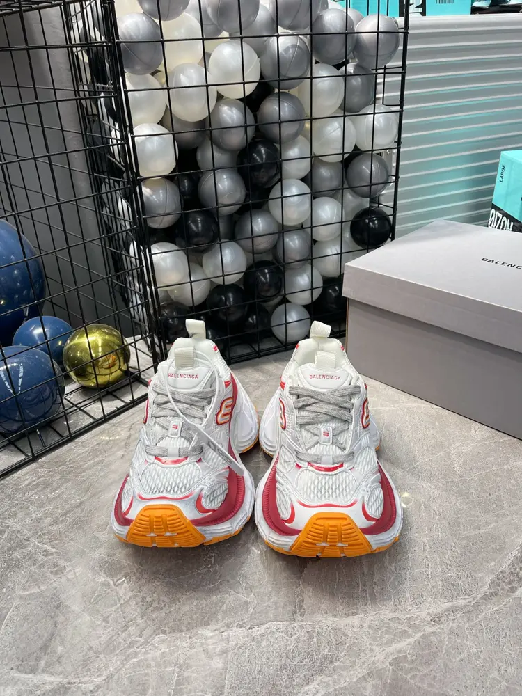 Balenciaga tenth generation new 10XL Original version of the sole. Strong delivery of