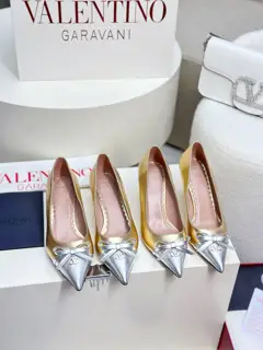 Valentino Small V-buckle bowknot patchwork design high heels