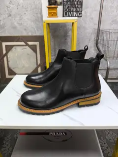 Prada short boots European catwalk style Upper imported original cowhide fabric Simple yet