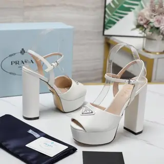 Women’s shoes